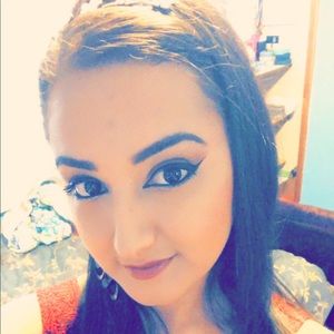 Meet your Posher, Paulina